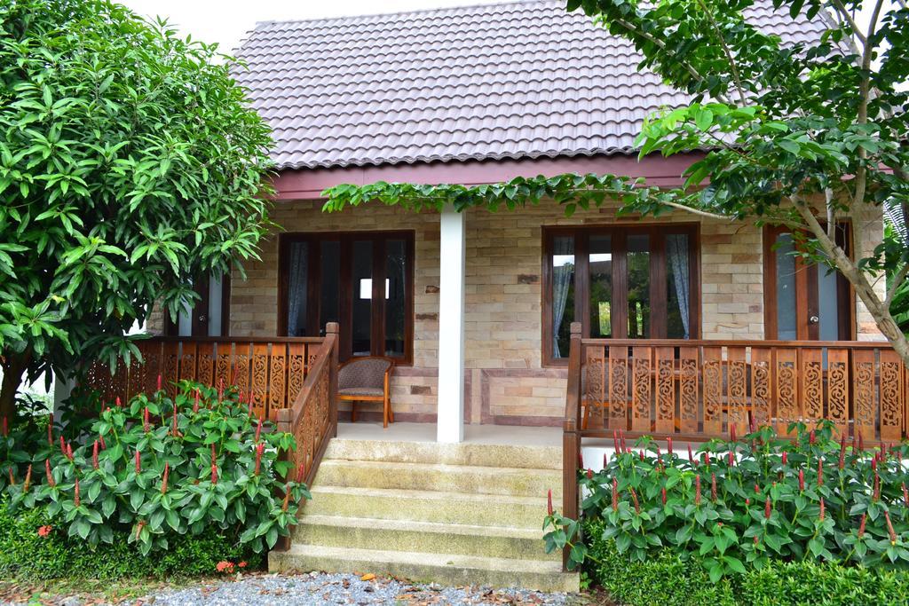 Yuwadee Resort Чалонг Номер фото