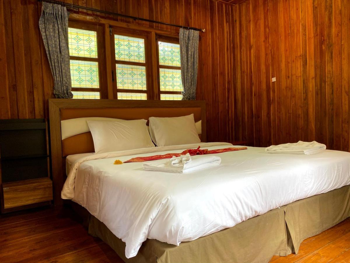 Yuwadee Resort Чалонг Экстерьер фото