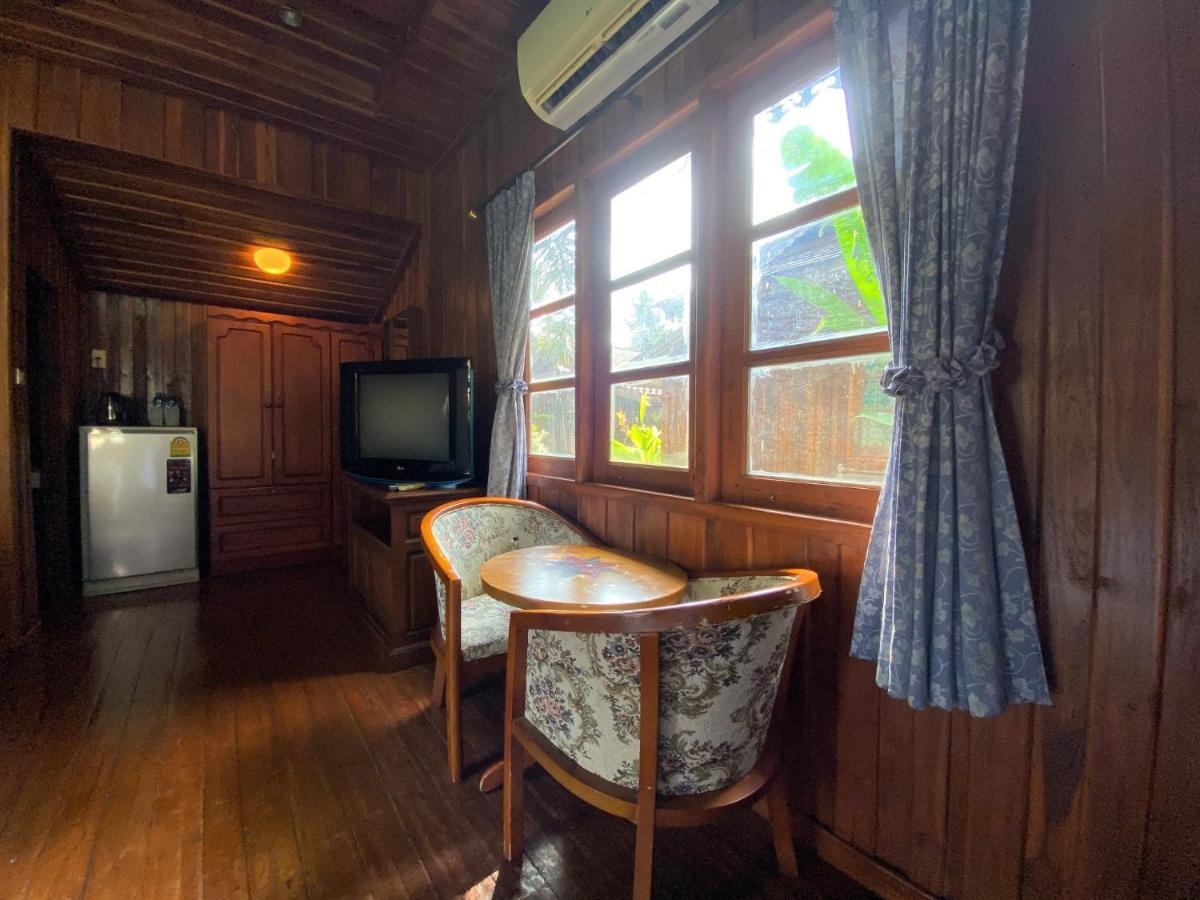 Yuwadee Resort Чалонг Экстерьер фото